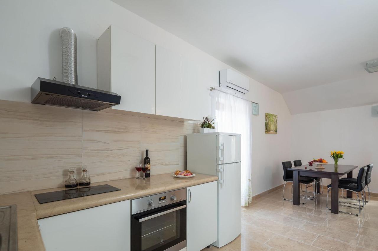 Luxury Stone Villa Nevija 2022 Private Villa Milna  Extérieur photo
