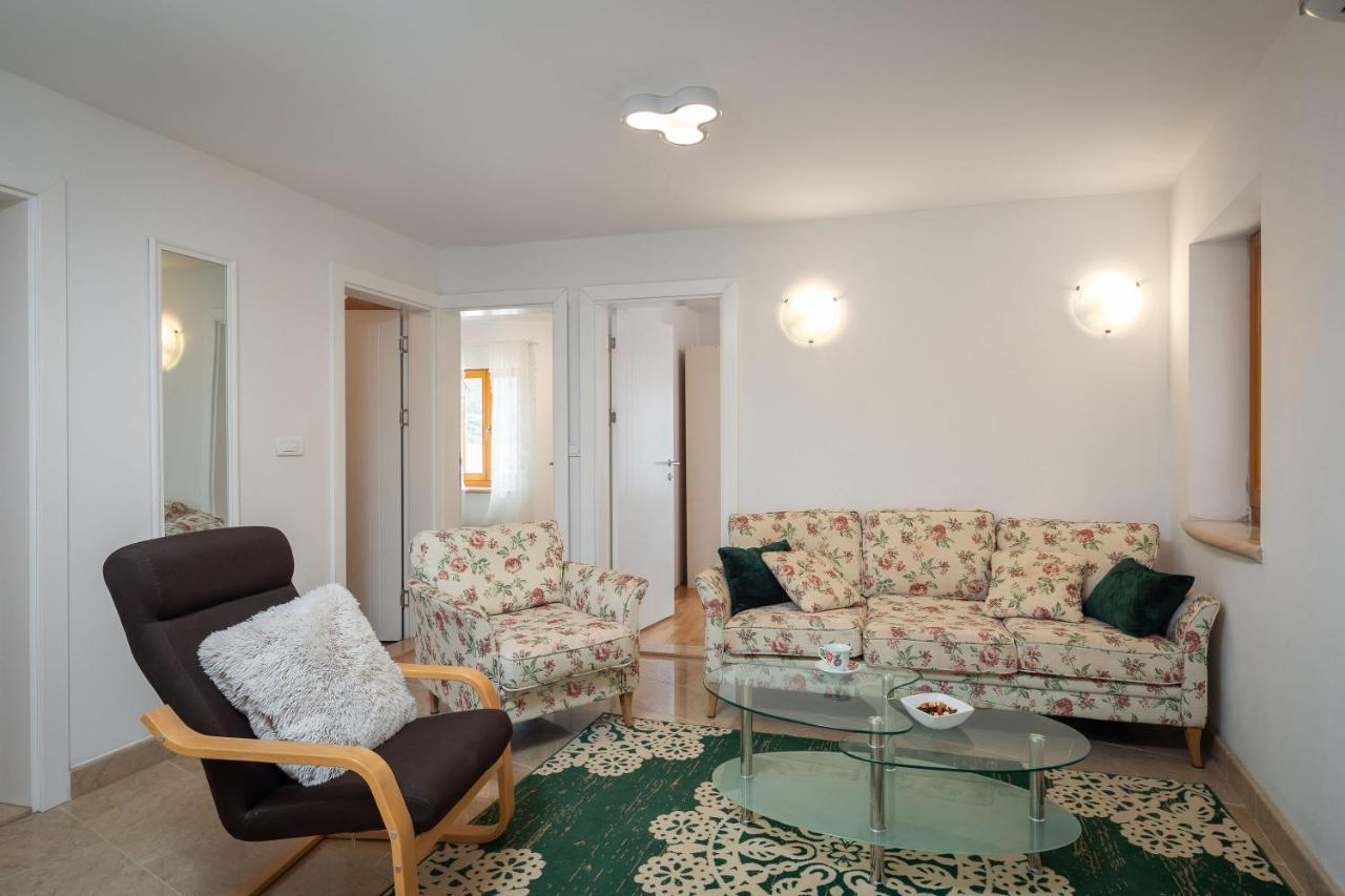 Luxury Stone Villa Nevija 2022 Private Villa Milna  Chambre photo