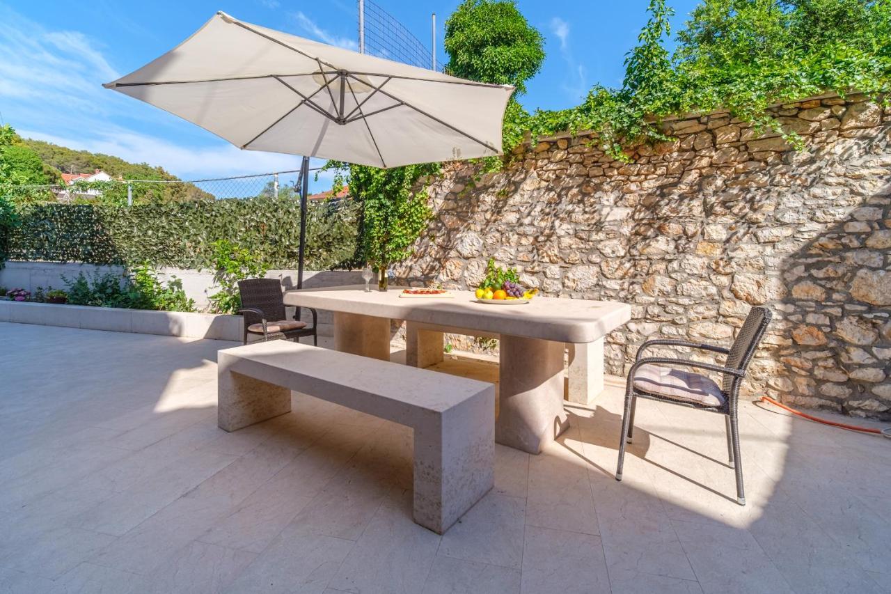 Luxury Stone Villa Nevija 2022 Private Villa Milna  Extérieur photo