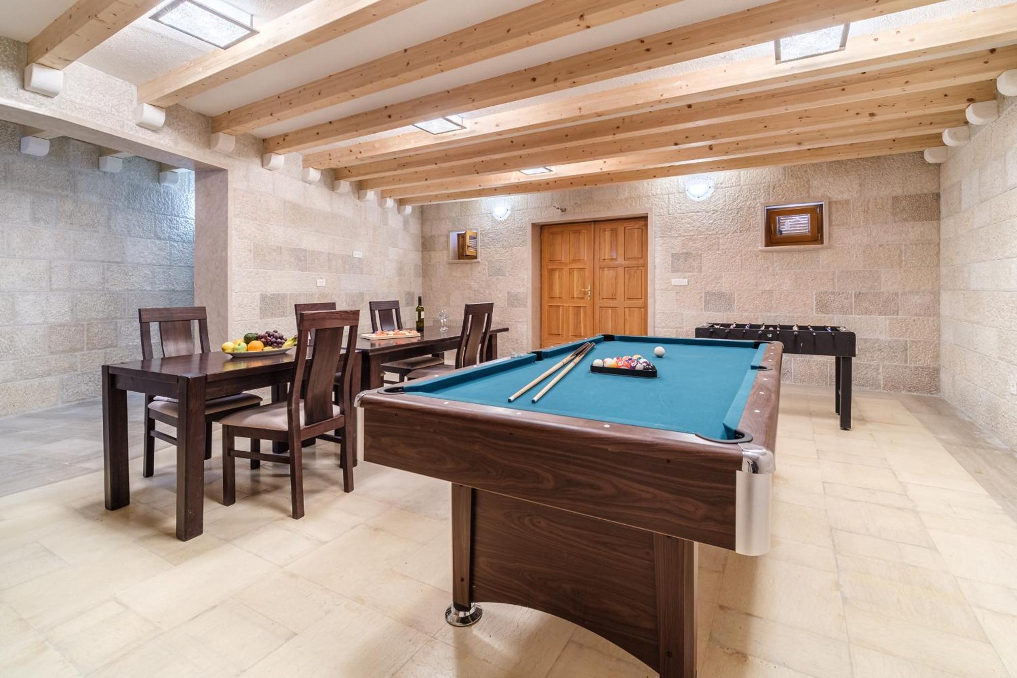 Luxury Stone Villa Nevija 2022 Private Villa Milna  Extérieur photo